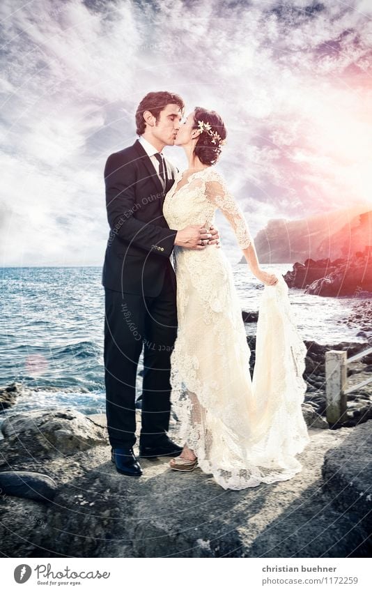 hochzeit am strand Sommer Frau Erwachsene Mann Partner 2 Mensch 30-45 Jahre Anzug Glück Geborgenheit schön Begierde Ehrlichkeit authentisch elegant Kitsch