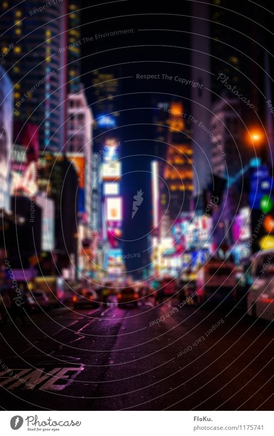 Times Square bei Nacht Lifestyle Reichtum Ferien & Urlaub & Reisen Tourismus Ferne Sightseeing Städtereise New York City Stadt Stadtzentrum Fußgängerzone