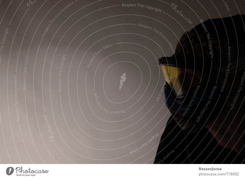 Kontrast 2 Helm Visier Brille Verzweiflung Kriminalität Werkstatt verloren Eifersucht Griff Hintergrundbild Problematik Osten Dinge unverstanden