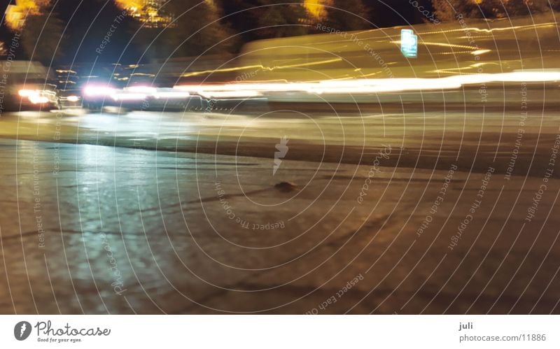 Street of Berlin Licht Nacht Langzeitbelichtung Geschwindigkeit Verkehr Straße