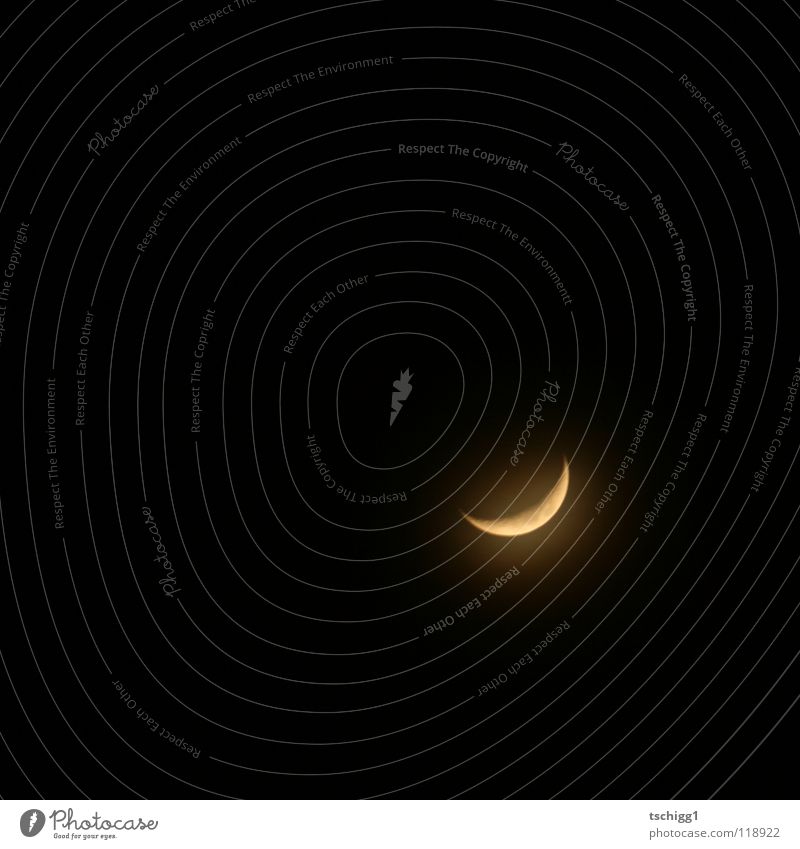 followed by a moonshadow dunkel Nacht weiß schwarz Himmelskörper & Weltall Mond Schatten Fensterscheibe sichel