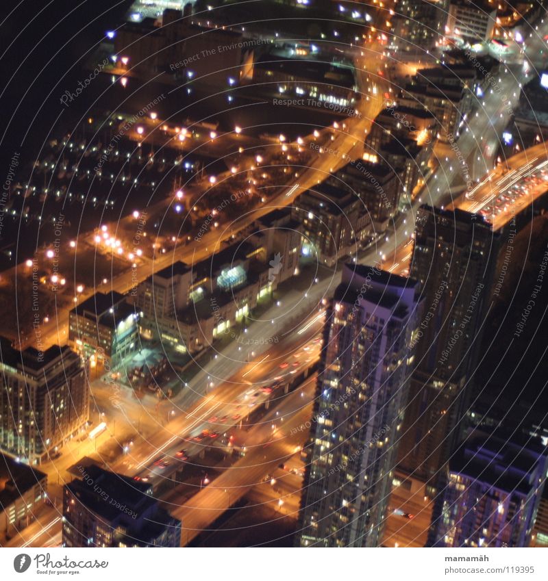 Toronto bei Nacht! Teil 3 Kanada Stadt dunkel Licht Straßenbeleuchtung Haus Hochhaus schnelllebig Jagd See Wasserfahrzeug Scheinwerfer PKW CN Tower Hafen Küste