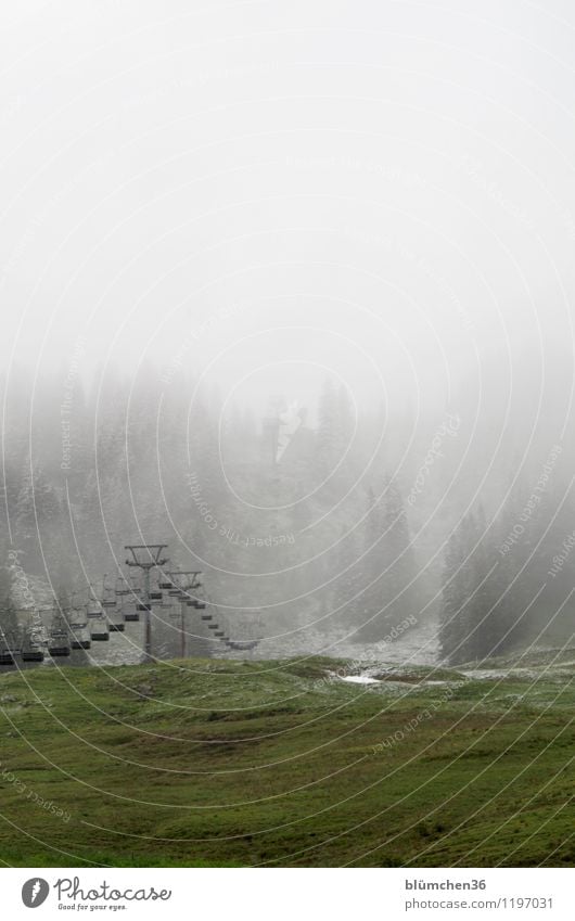 Außer Betrieb Natur Landschaft Himmel Wetter Schnee Wiese Berge u. Gebirge Allgäu Allgäuer Alpen Skilift Seilbahn Sesselbahn Verkehrsmittel stagnierend