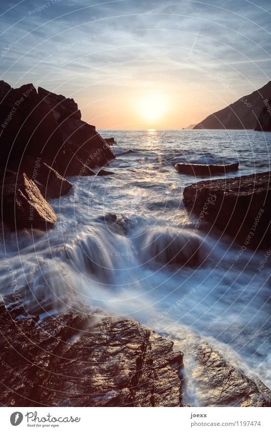 1.400 +1 Ferien & Urlaub & Reisen Ferne Meer Natur Wasser Himmel Horizont Sonnenaufgang Sonnenuntergang Sonnenlicht Sommer Schönes Wetter Felsen Wellen Küste