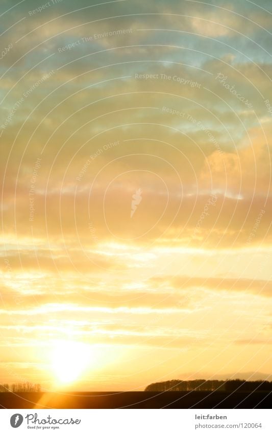 aufstehen! Sonnenaufgang Wolken Morgen aufwachen Beginn Stimmung Romantik träumen traumhaft Himmel blau orange Landschaft Blick schweifen