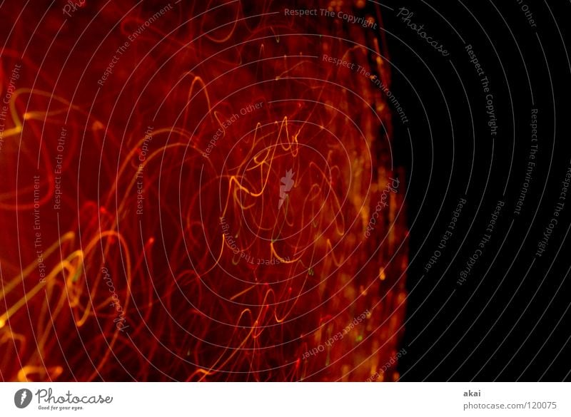 Für Gerti Ufolampe Fernsehlampe Belichtung UFO krumm Lichtspiel Langzeitbelichtung Experiment Streifen Glasfaser Studie mehrfarbig rot gelb magenta LSD