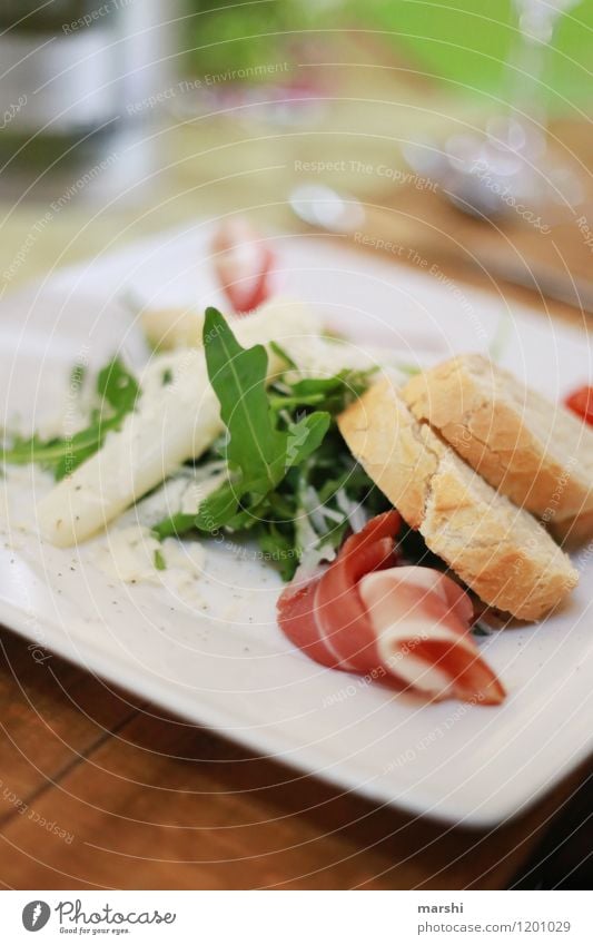 sommerliche Vorspeise Lebensmittel Gemüse Ernährung Essen Mittagessen Abendessen Büffet Brunch Festessen Diät Stimmung Brot Spargel Gesunde Ernährung Gesundheit