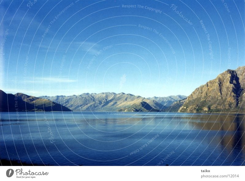 Lake Wanaka See beige Neuseeland Südinsel Himmel Natur grau Wolken Schönes Wetter Australien Berge u. Gebirge fawn lake mountain mountains sky Wasser water blue