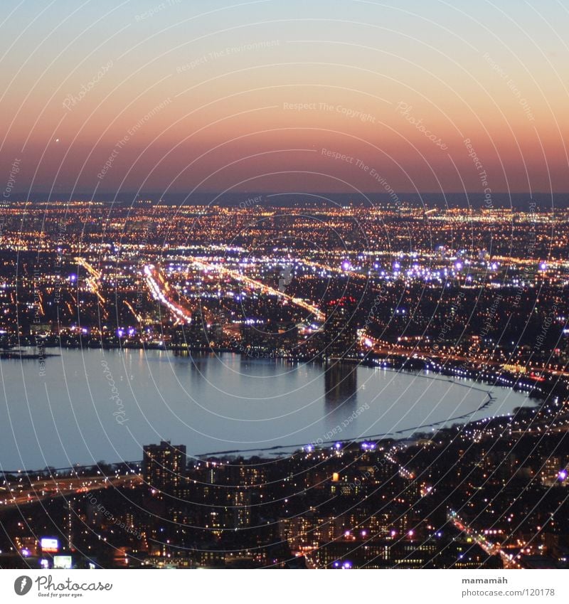 Toronto bei Nacht! Teil 4 Kanada Stadt dunkel Licht Straßenbeleuchtung See Haus Hochhaus Sonnenuntergang Horizont Reflexion & Spiegelung Scheinwerfer Wasser