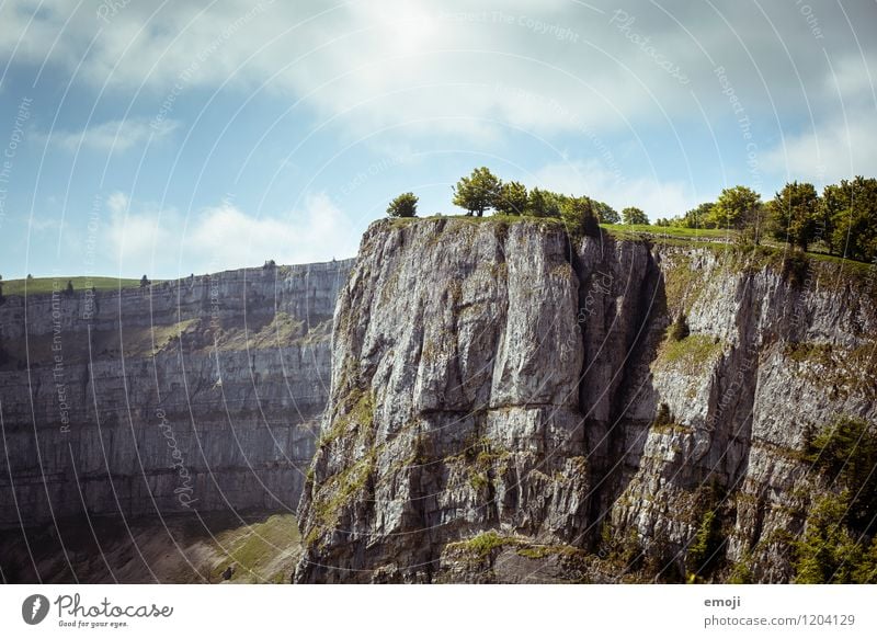 am Abgrund Umwelt Natur Landschaft Sommer Schönes Wetter Felsen Berge u. Gebirge Klippe Unendlichkeit natürlich Am Rand Schlucht Farbfoto Außenaufnahme