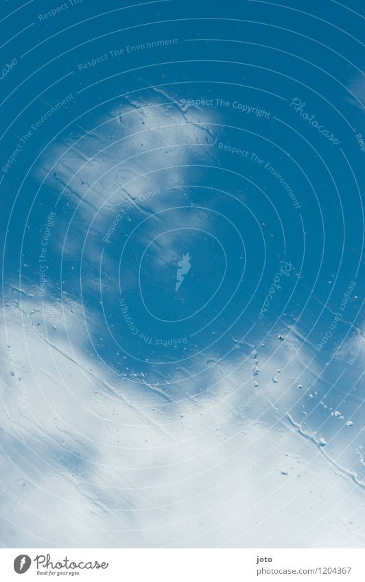 hinter glas II nur Himmel Wolken Wetter Regen Ferne frei Unendlichkeit nass Schutz Hoffnung Fernweh Frieden Leichtigkeit stagnierend Glasscheibe Unschärfe