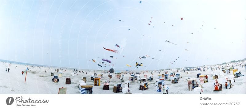 Drachenflug Strand See Meer Borkum Nordstrand Kur Strandkorb Tourist Ferien & Urlaub & Reisen Luft Luftkurort Wellen Sommer Horizont Panorama (Aussicht)