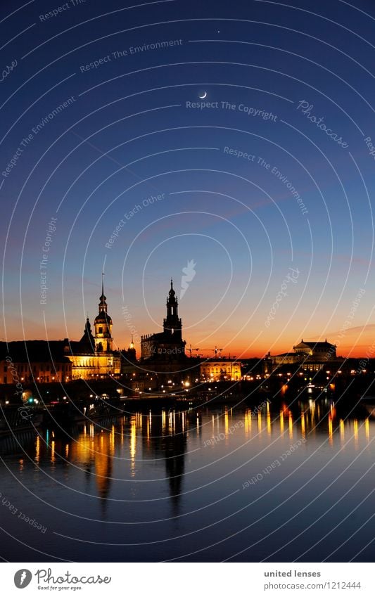 CG # Dresdner Skyline I Kunst ästhetisch Zufriedenheit Dresden Elbe Fluss Romantik Grossstadtromantik historisch Historische Bauten Semperoper Hofkirche Dresden