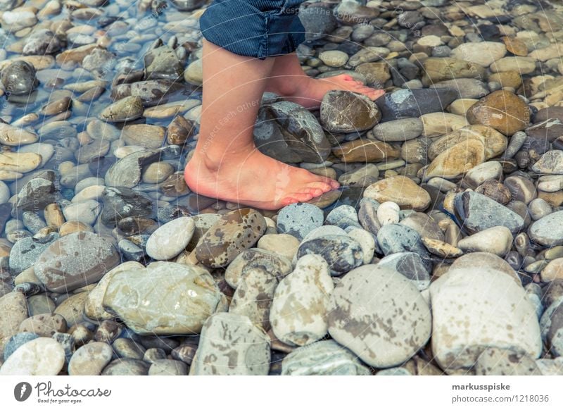 barfuss wasserläufer Freude Glück sportlich harmonisch Spa Freizeit & Hobby Ferien & Urlaub & Reisen Tourismus Ausflug Abenteuer Freiheit Expedition Sommer