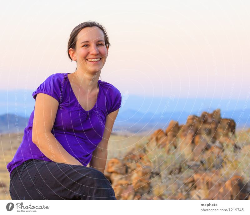 Portrait in Abendstimmung #1 Wohlgefühl Zufriedenheit Ferien & Urlaub & Reisen Safari Mensch feminin Junge Frau Jugendliche Mutter Erwachsene 30-45 Jahre Natur