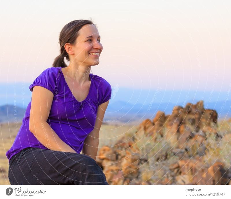 Portrait in Abendstimmung #2 Wohlgefühl Zufriedenheit Ferien & Urlaub & Reisen Safari Mensch feminin Junge Frau Jugendliche Erwachsene Mutter 1 30-45 Jahre