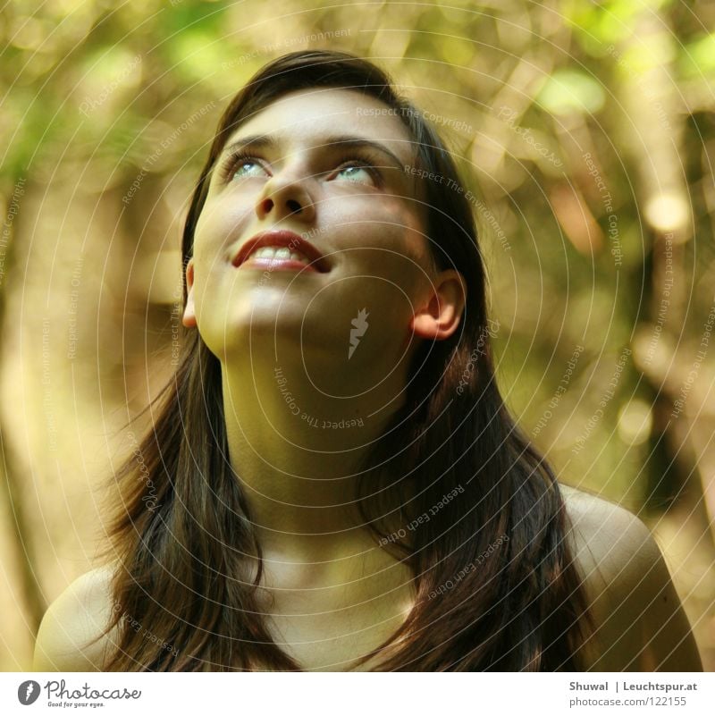 Thy word ... träumen Hoffnung lieblich Verliebtheit Wunsch Jugendliche Haut Haare & Frisuren Mund Lippen brünett schön ästhetisch Frau Vertrauen