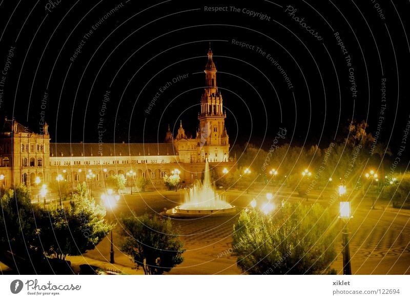 platz Platz Himmel Religion & Glaube schwarz Baum Lampe Tempel Gotteshäuser historisch Wahrzeichen Denkmal Springbrunnen Wasser Kirche Kloster Spanien dunkel