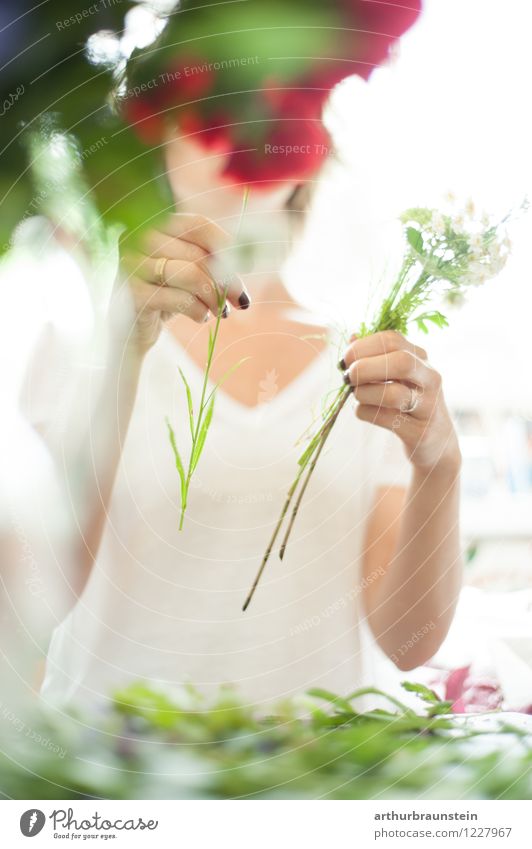 Blumenstrauß binden mit Gartenblumen Lifestyle Stil Freizeit & Hobby Handarbeit Valentinstag Muttertag Arbeit & Erwerbstätigkeit Beruf Handwerker Gärtner