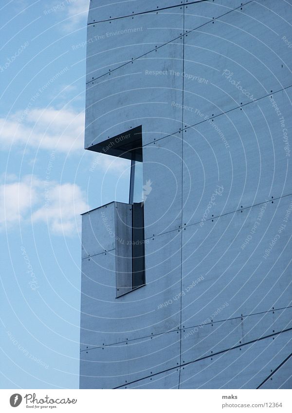 loisium2 Aluminium Architektur steven holl langenlois Metall gebürstet Himmel blau silber Kontrast