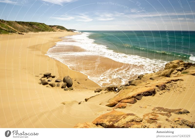 verlassener Strand Umwelt Natur Landschaft Pflanze Sand Luft Wasser Himmel Wolken Horizont Sommer Wetter Schönes Wetter Hügel Felsen Wellen Küste Meer Atlantik