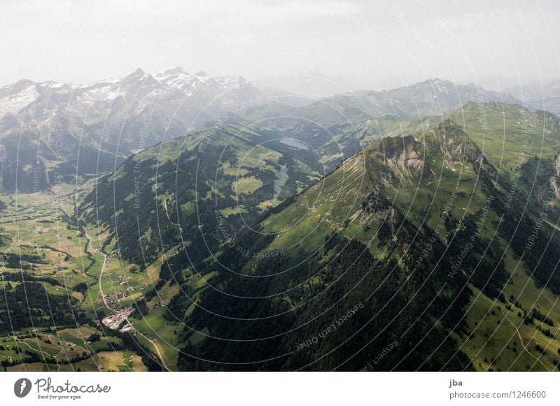 Arnensee Lifestyle Wohlgefühl Zufriedenheit Erholung ruhig Ausflug Freiheit Sommer Berge u. Gebirge Sport Gleitschirmfliegen Sportstätten Natur Landschaft