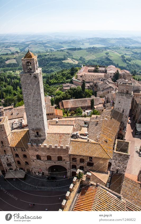 Geschlechtertürme Ferien & Urlaub & Reisen Tourismus Ausflug Ferne Sightseeing Städtereise Sommer Sommerurlaub Himmel Horizont Feld Hügel San Gimignano Toskana