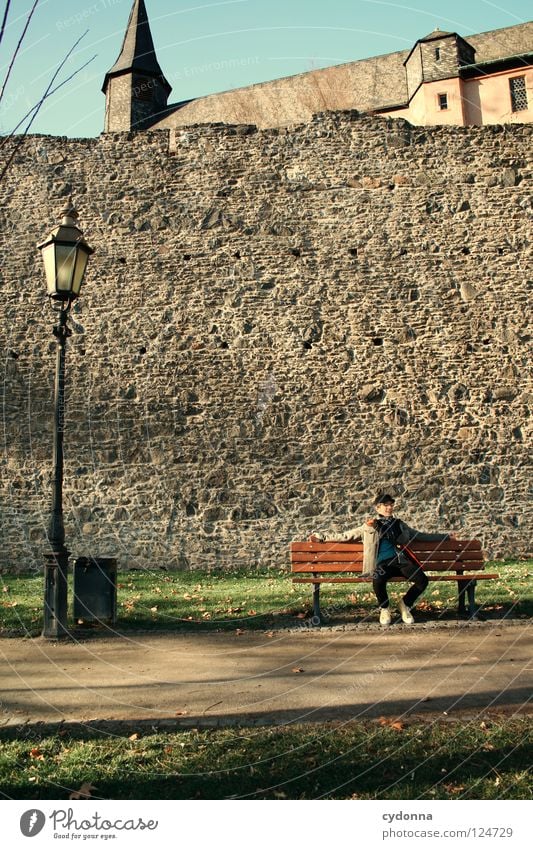 Tagträumer Main Frankfurt am Main Ereignisse Ferien & Urlaub & Reisen entdecken Erholung genießen Aktion Licht schön Promenade Spaziergang gehen Mauer Baum