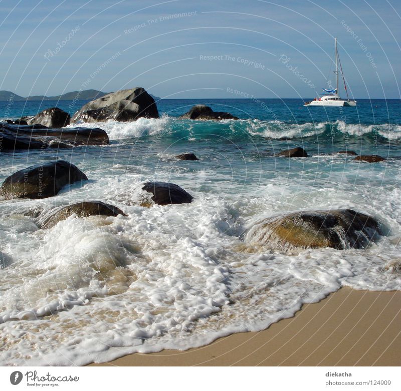 The Bath II Wellen Meer Schaum Strand Granit Horizont Ferne Segelboot Wasserfahrzeug Segeltörn Ferien & Urlaub & Reisen Karibisches Meer Rauschen Brandung Wind