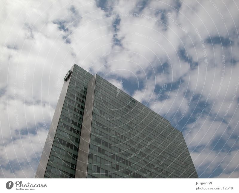 Drei Scheiben 1 Wolken Fassade Hochhaus Himmel Architektur Düsseldorf dreischeibenhochhaus architecture sky clouds Vorderseite