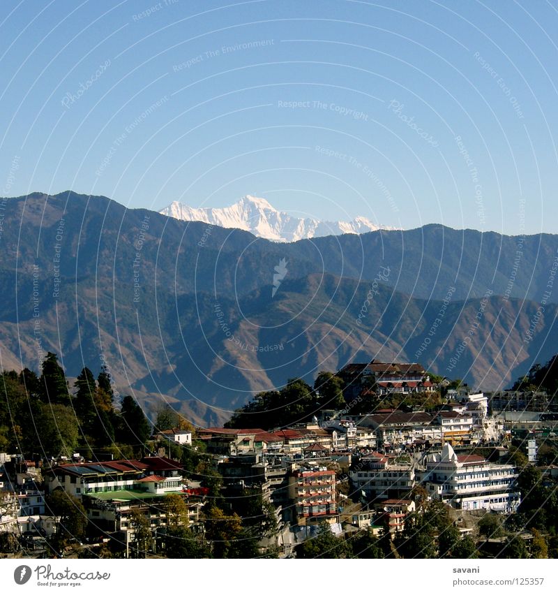 Himalaya IV Ferien & Urlaub & Reisen Schnee Berge u. Gebirge Haus Klettern Bergsteigen Natur Landschaft Himmel Schönes Wetter Nebel Wald Gipfel Gletscher hoch