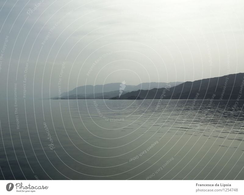 Stille Küste II Landschaft Wasser Himmel Horizont Berge u. Gebirge Sinai-Halbinsel Bucht Meer Wüste leuchten einfach Ferne Unendlichkeit blau ruhig träumen