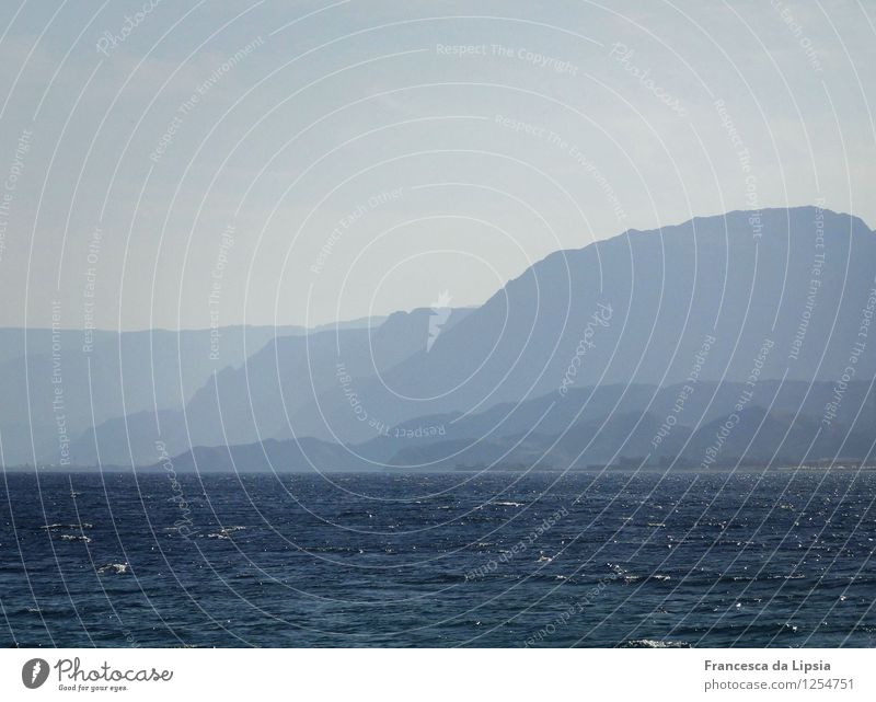 Blue Mountains Landschaft Wasser Himmel Horizont Berge u. Gebirge Sinai-Halbinsel Küste Bucht Meer Wüste leuchten einfach Ferne Unendlichkeit blau ruhig träumen