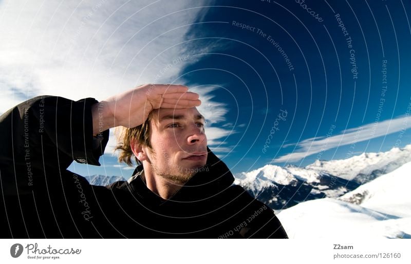 DIE AUSSICHT Winter Wolken blond Jacke schwarz Mann ruhig kalt Wind Seite Aussicht Hand blau dunkel weiß Gipfel Südtirol Berge u. Gebirge Alpen Himmel