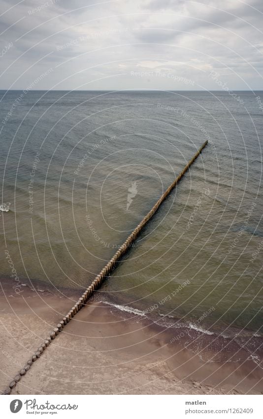 Überflug Umwelt Natur Landschaft Sand Himmel Wolken Horizont Herbst Wetter schlechtes Wetter Wellen Küste Strand Meer blau braun grau grün Holzpfahl Perspektive