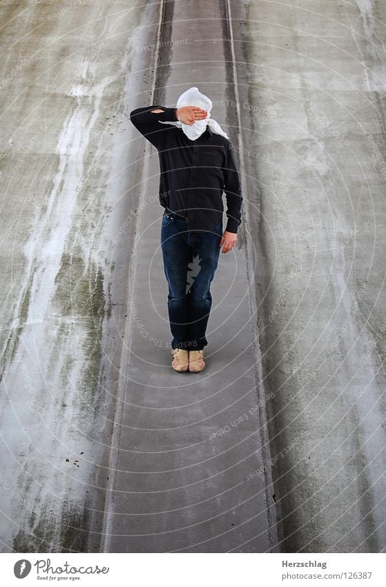 Stand Mann 1 blind Hand rechts links Turban Parkdeck Landkreis Fulda grau Langeweile Photo-Shooting Reihe Kommunizieren dommy konrast kontorvers