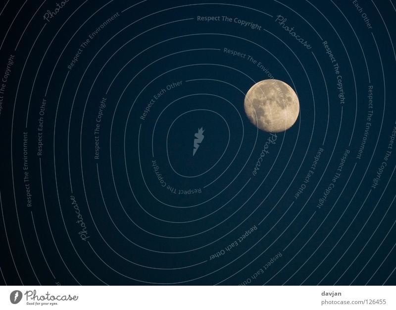 Mond Vulkankrater Vollmond Nacht dunkel Licht schwarz vertraut schön Himmelskörper & Weltall Winter Strukturen & Formen Darkness hell Lampe Schwärze