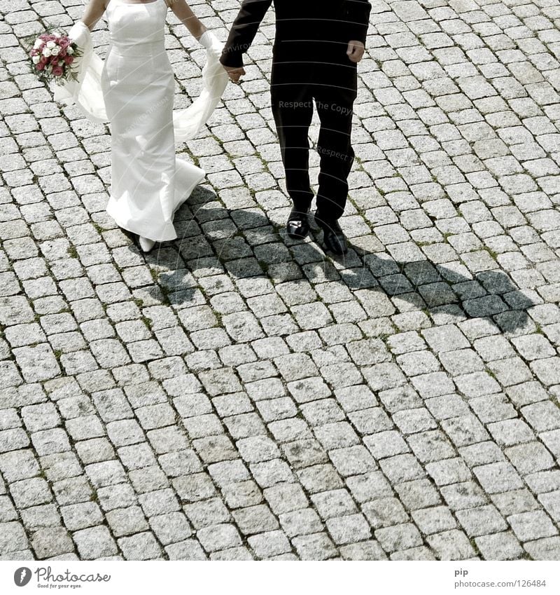 jawortgeber Hochzeit Hochzeitspaar Braut Bräutigam Ehemann Ehefrau Mann Frau Familienfeier festlich Brautkleid Blumenstrauß Paar Spielen Zusammensein 2