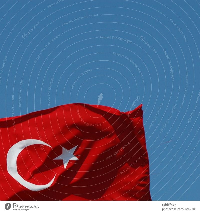 Hereingeflattert Türkei Fahne Republik Naher und Mittlerer Osten Atatürk Denkmal Europa Asien Ferien & Urlaub & Reisen Türkiye Cumhuriyeti Türkische Flagge