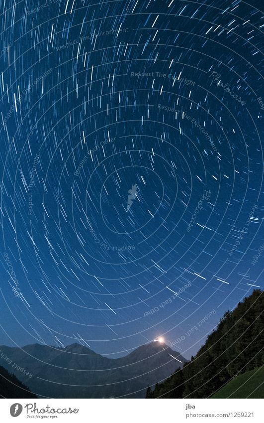 Niesen harmonisch Erholung ruhig Sommer Berge u. Gebirge Umwelt Natur Urelemente Himmel Nachthimmel Stern Herbst Schönes Wetter Alpen Berg Niesen Gipfel