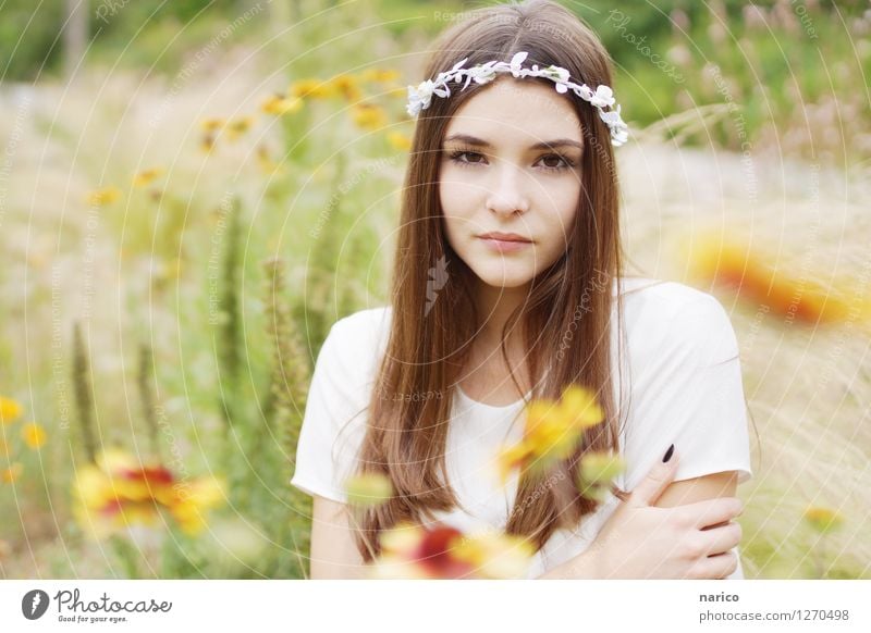 Stella V Mensch feminin Junge Frau Jugendliche Erwachsene 1 13-18 Jahre 18-30 Jahre Natur Landschaft Sommer Pflanze Blume Gras Sträucher Wildpflanze Garten Park