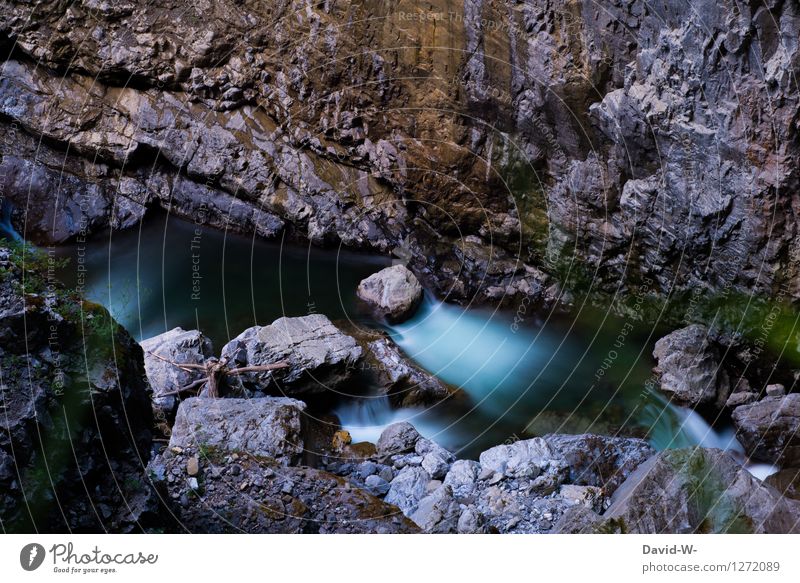 Fluss durch die Klamm Wellness Erholung ruhig Meditation Ferien & Urlaub & Reisen Ausflug Abenteuer Berge u. Gebirge Umwelt Natur Landschaft Urelemente Wasser