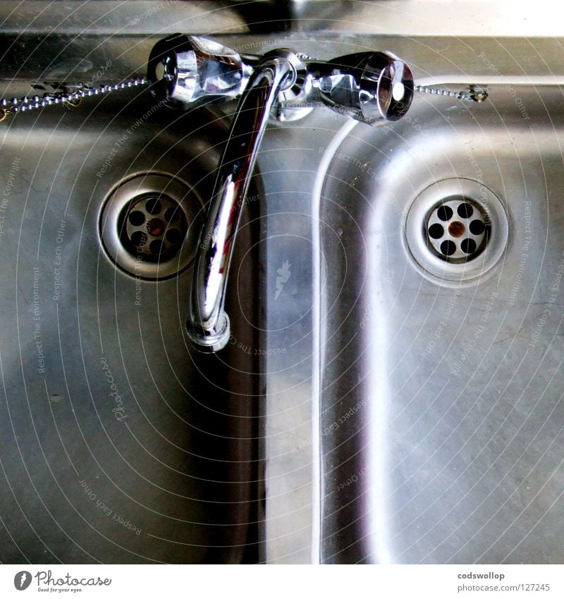 mit links gewinnen Küchenspüle Edelstahl Haushalt Abfluss Sauberkeit sink plughole tap beidhändig stainless steel Doppelbelichtung left-hand drive ausgussbecken