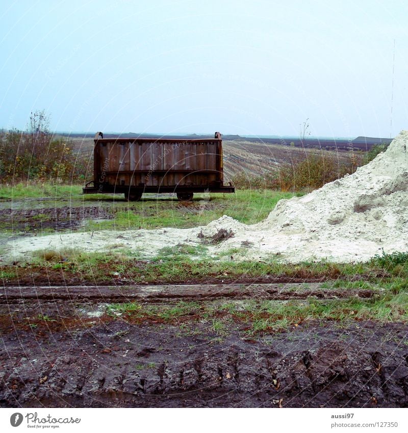 Abstellgleis Schmalspurbahn Gleise Eisenbahn Schienenverkehr Güterverkehr & Logistik Schaffner Bahnsteig Mitte graphisch Außenseiter Barriere Streik Lokführer