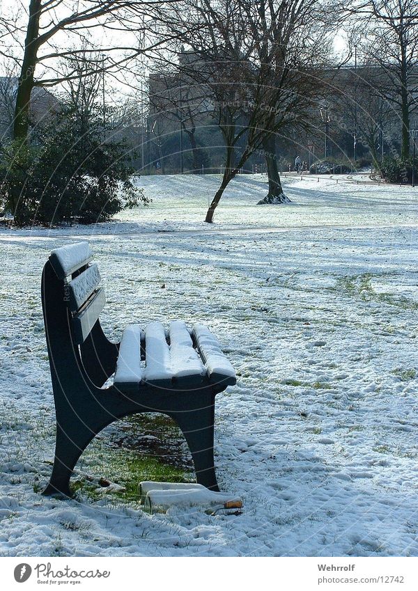 Coolbottle Park Winter Hofgarten Bank Schnee Flasche Bottle Düsseldorf