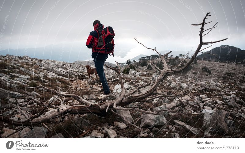 Bergwacht Kroatien Abenteuer Ferne Freiheit Expedition Berge u. Gebirge wandern Junger Mann Jugendliche 1 Mensch 18-30 Jahre Erwachsene Urelemente Erde Unwetter