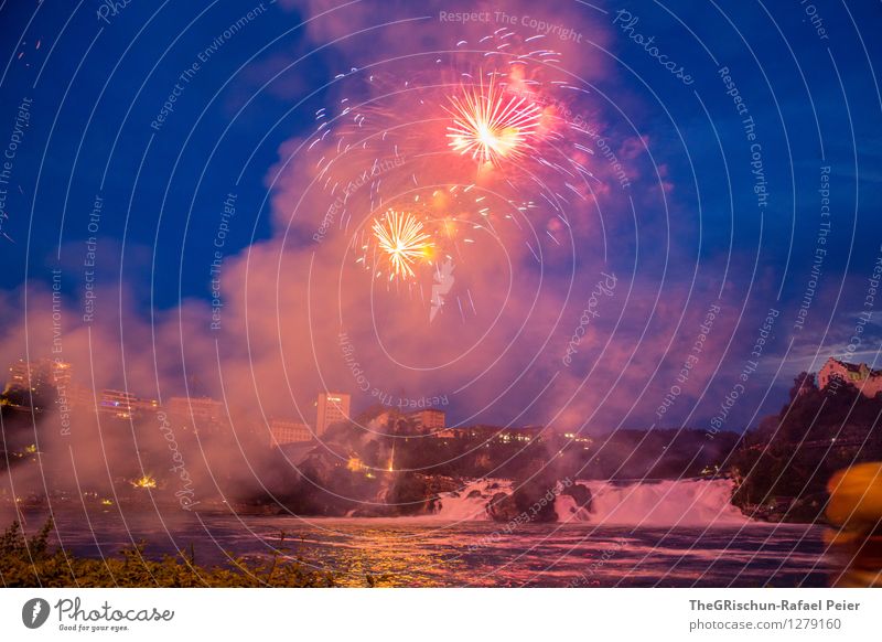 Feuerwerk 8 Künstler Theaterschauspiel blau braun orange rosa rot schwarz weiß Wasserfall Reflexion & Spiegelung Rauch Schweiz Rheinfall Explosion Pyrotechnik