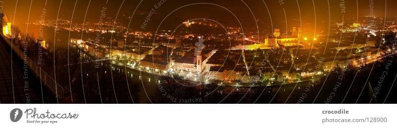 Passau Stadt Rathaus Haus Beleuchtung Panorama (Aussicht) Wohnung dunkel Grenze Langzeitbelichtung bayer Dom Kloster Inn Donau oberhaus unterhaus Kurve