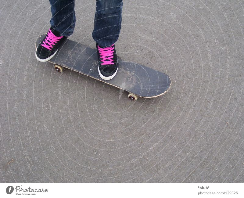 Skater-Minelli 2 Asphalt Schuhe grau schwarz rosa Freizeit & Hobby Skateboarding Schnürsenkel Beine