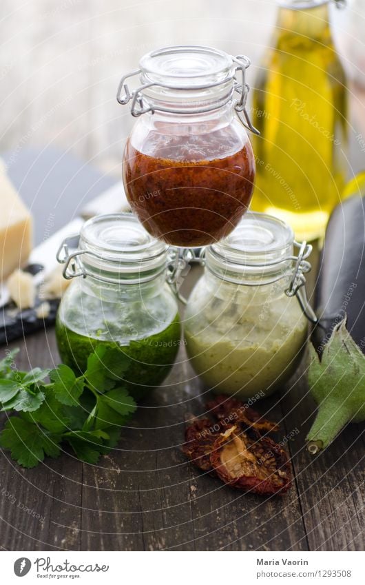 Pesto Pesto und nochmal Pesto Lebensmittel Kräuter & Gewürze Ernährung Mittagessen Bioprodukte Vegetarische Ernährung Slowfood Italienische Küche Duft lecker